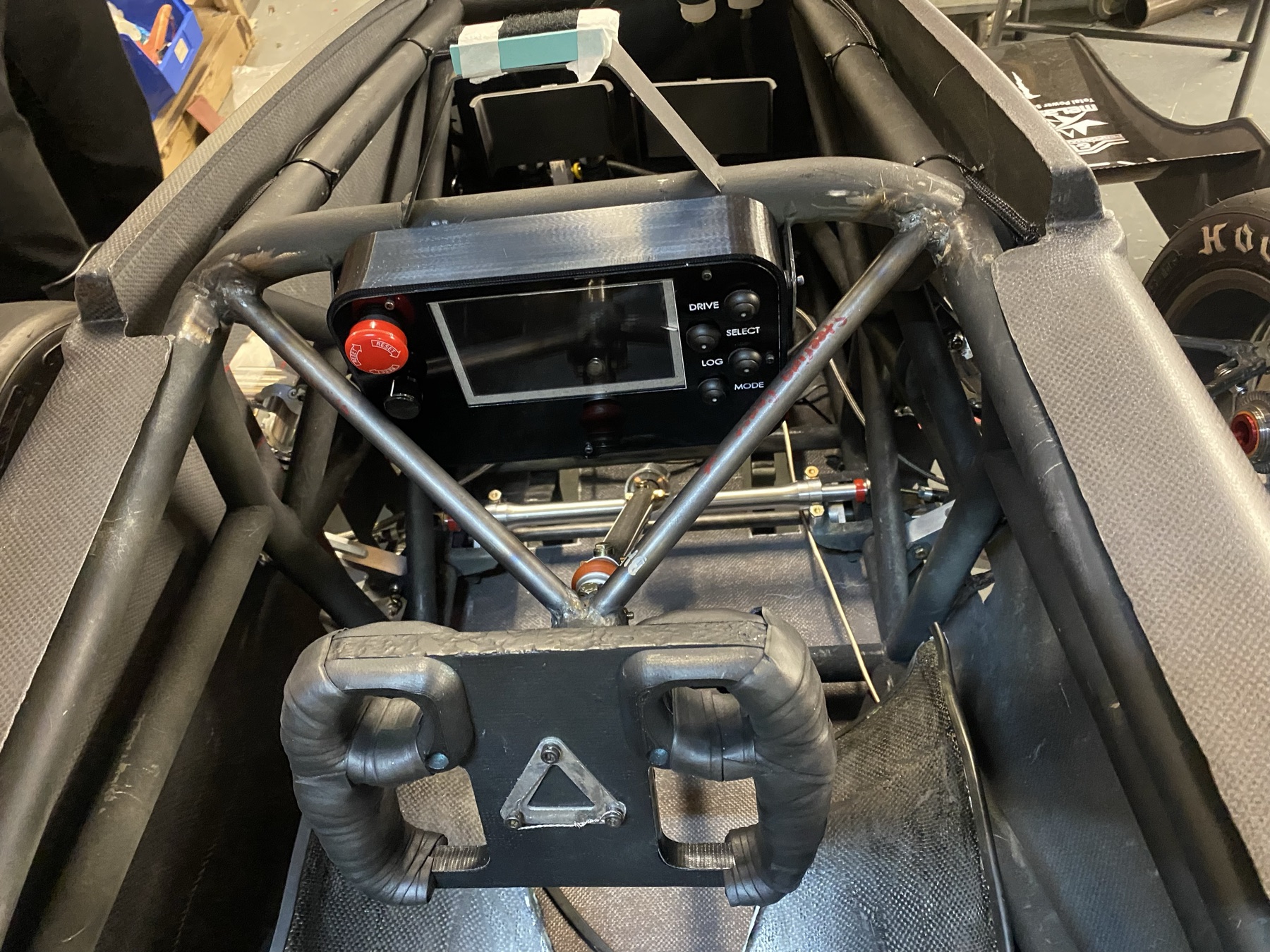 Car cockpit